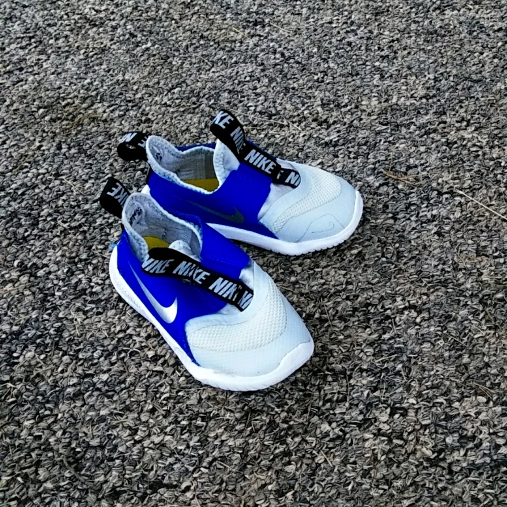 Shoe